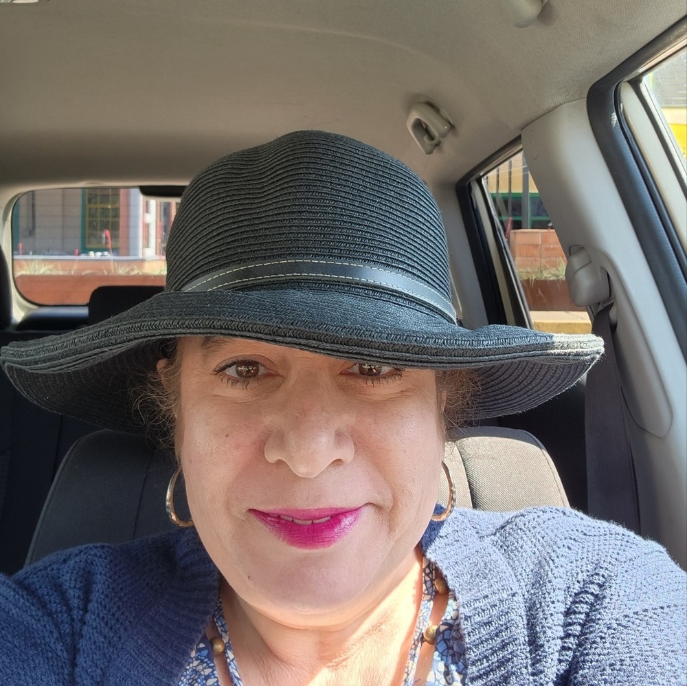 Meet your Posher, Shireen